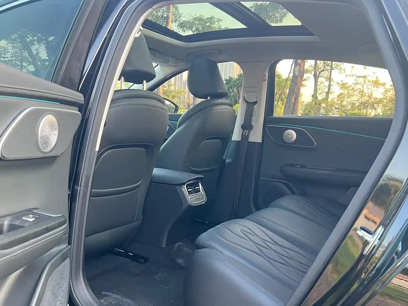 Fengyun A8L 2025 1.5TGDI 145km Luxury Edition — миниатюра 18