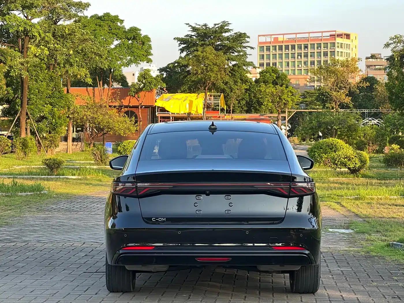 Fengyun A8L 2025 1.5TGDI 145km Luxury Edition — миниатюра 21
