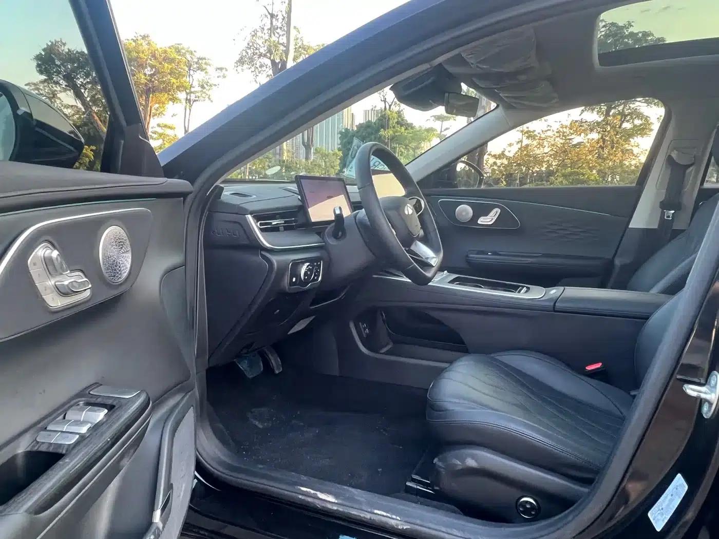 Fengyun A8L 2025 1.5TGDI 145km Luxury Edition — миниатюра 4