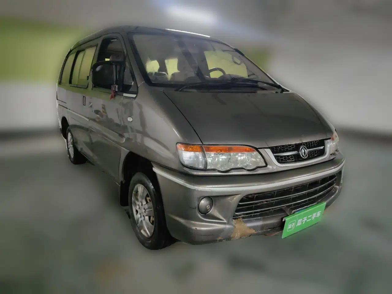FORTHING Lingzhi 2013 V3 1.5L 7-Seater Standard Model II — миниатюра 3