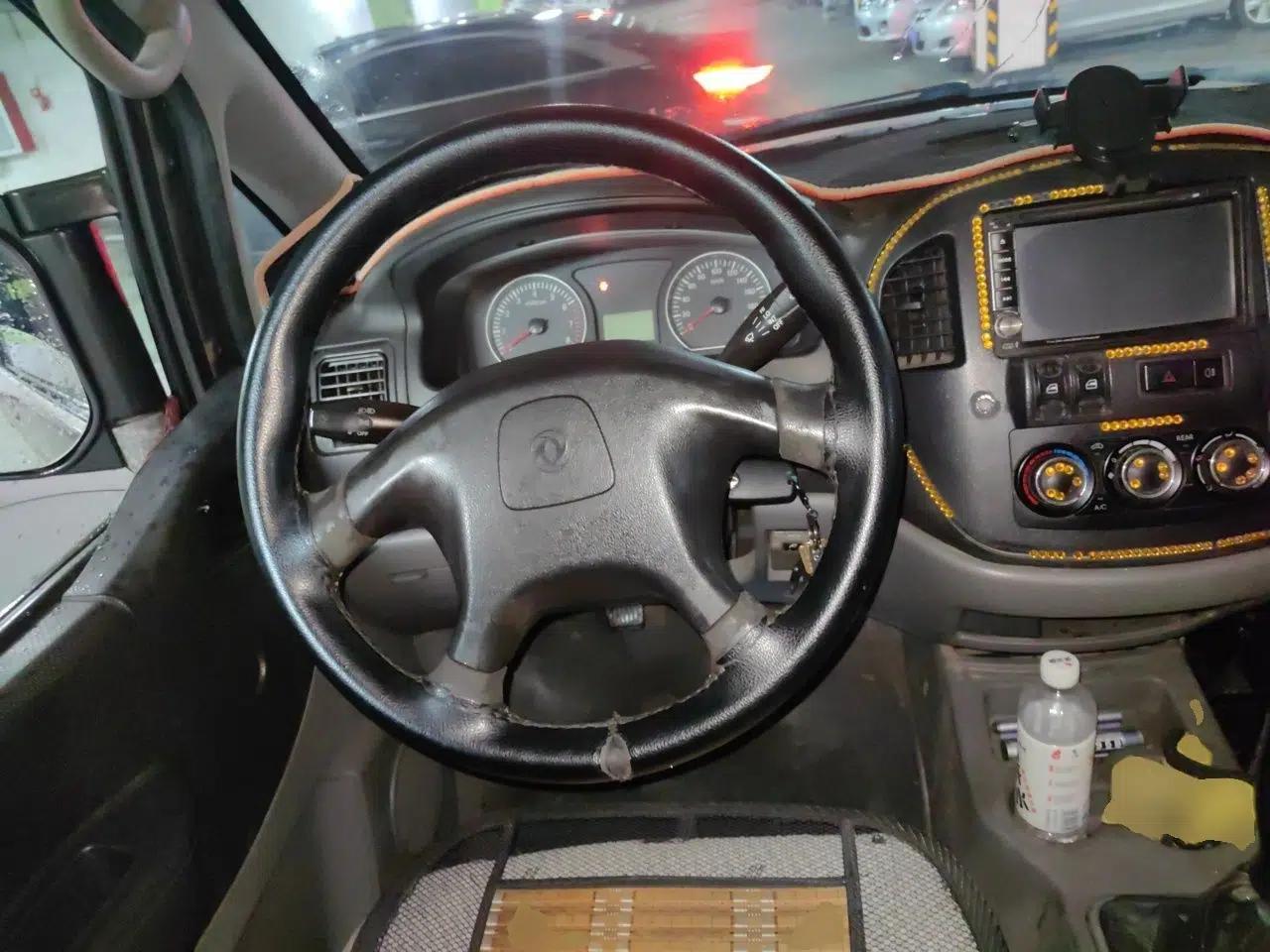 FORTHING Lingzhi 2013 V3 1.5L 7-Seater Standard Model II — миниатюра 10