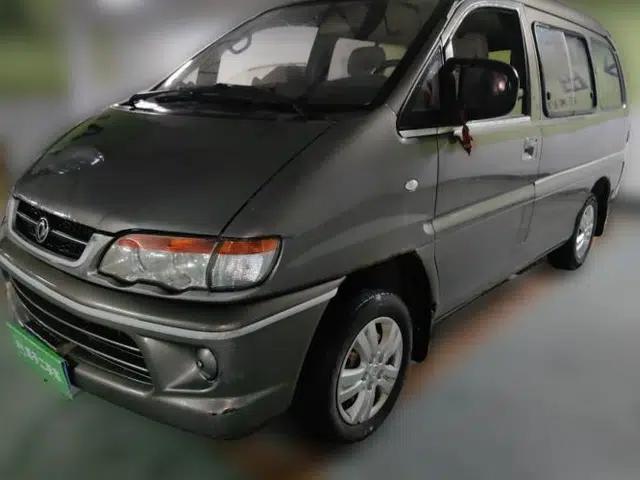 FORTHING Lingzhi 2013 V3 1.5L 7-Seater Standard Model II