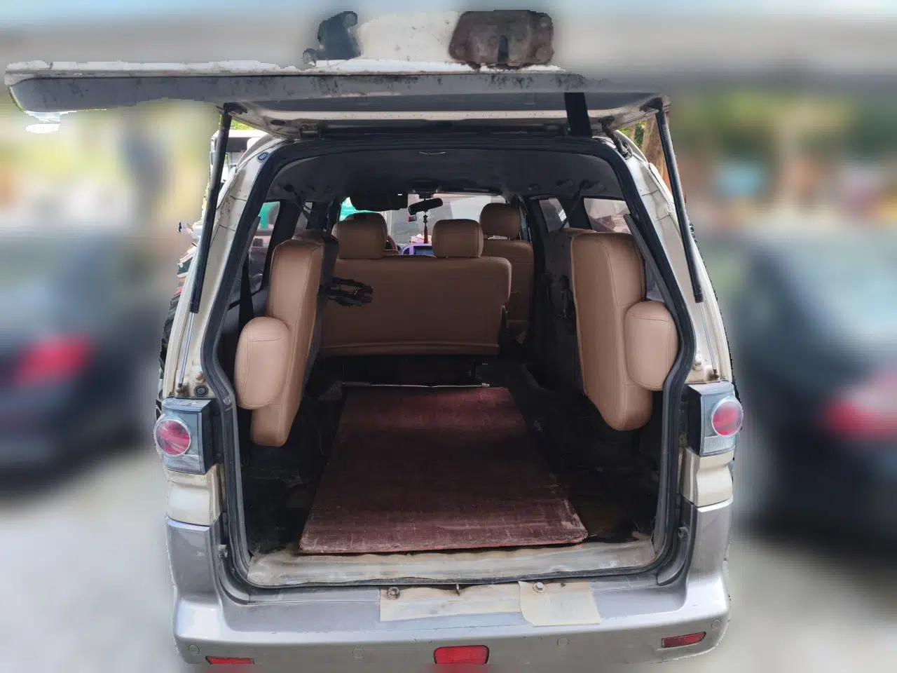 FORTHING Lingzhi 2013 M5 Q7 2.0L 7-Seater Long-Wheelbase Comfort Model — миниатюра 19