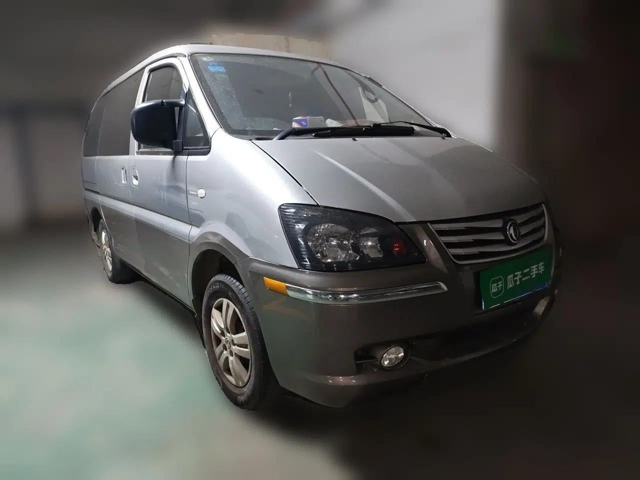 FORTHING Lingzhi 2013 M3 1.6L 7-Seater Comfort Model — миниатюра 3