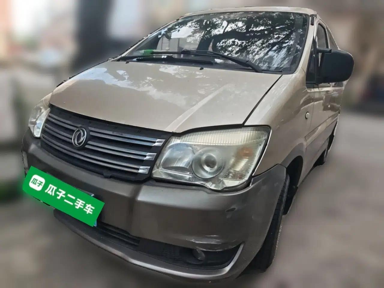 FORTHING Lingzhi 2016 M3 1.6L 7-Seater Luxury Model China V Standard — миниатюра 1