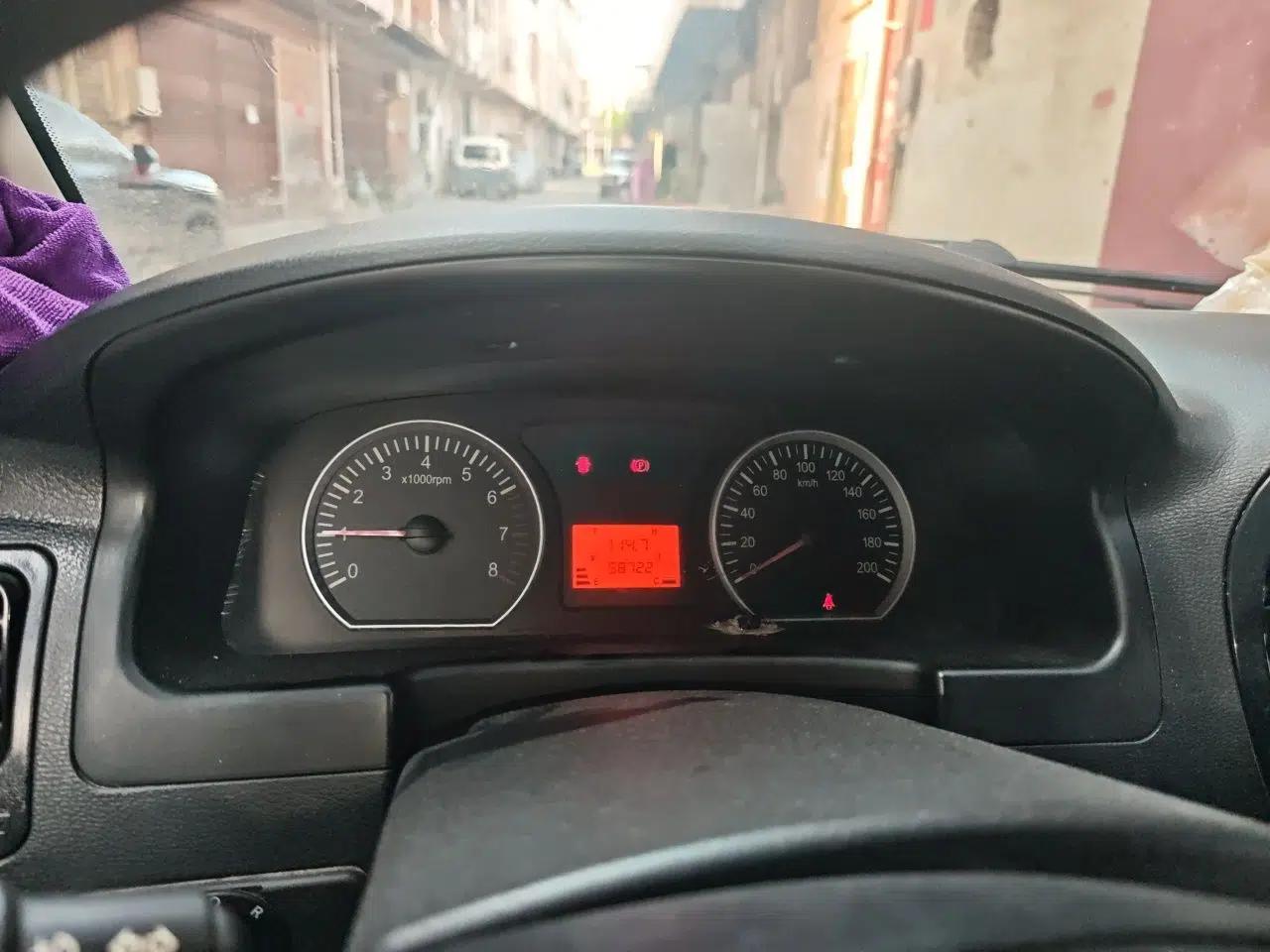 FORTHING Lingzhi 2016 M3 1.6L 7-Seater Luxury Model China V Standard — миниатюра 11