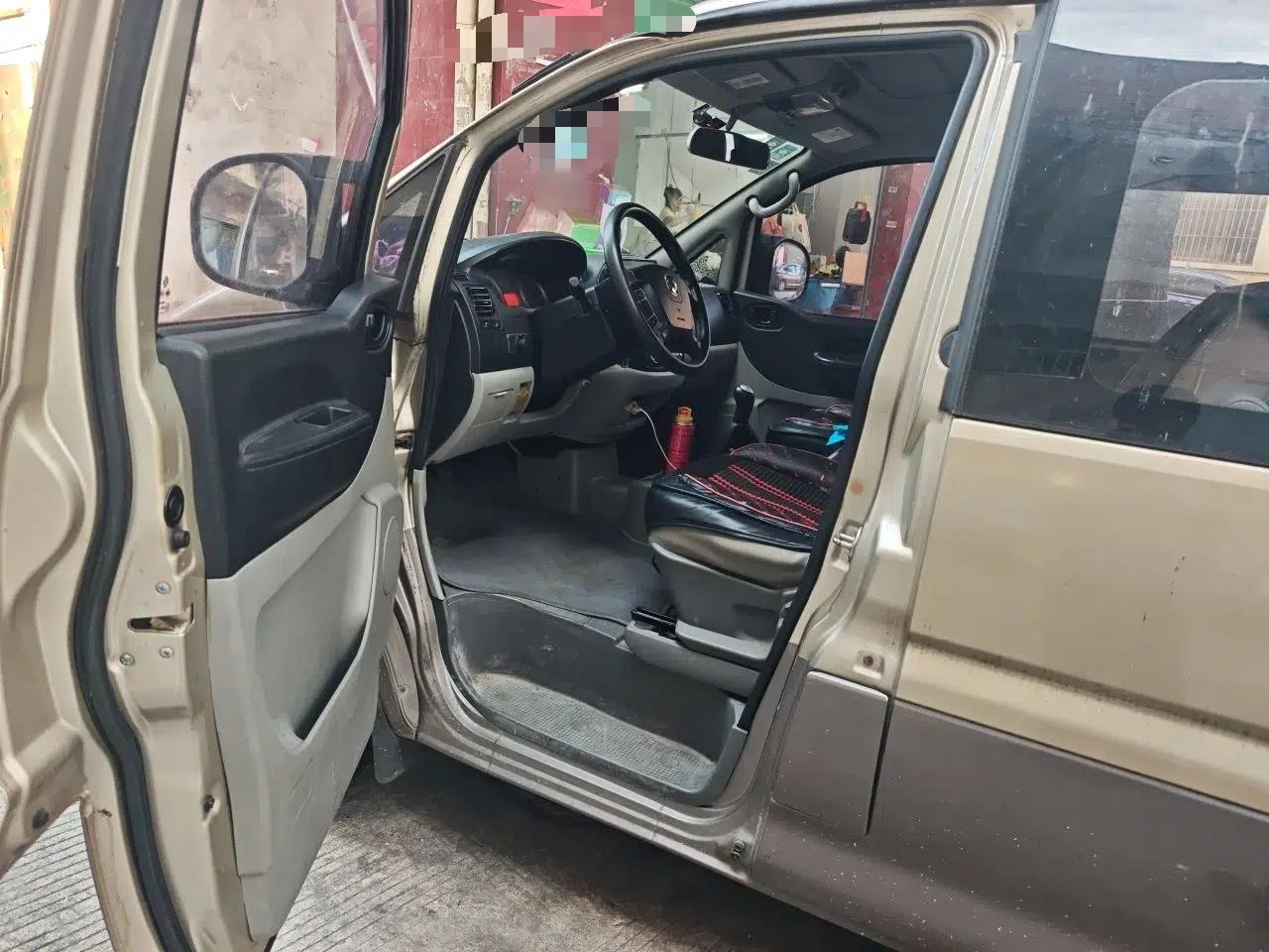 FORTHING Lingzhi 2016 M3 1.6L 7-Seater Luxury Model China V Standard — миниатюра 16