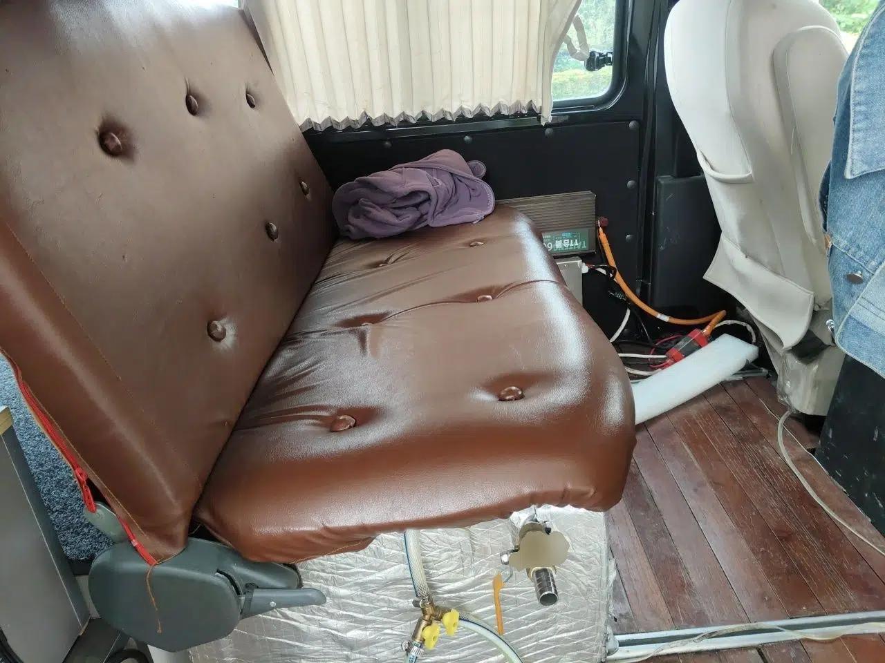 FORTHING Lingzhi 2022 M5 1.6L Practical Model 5 Seats — миниатюра 17