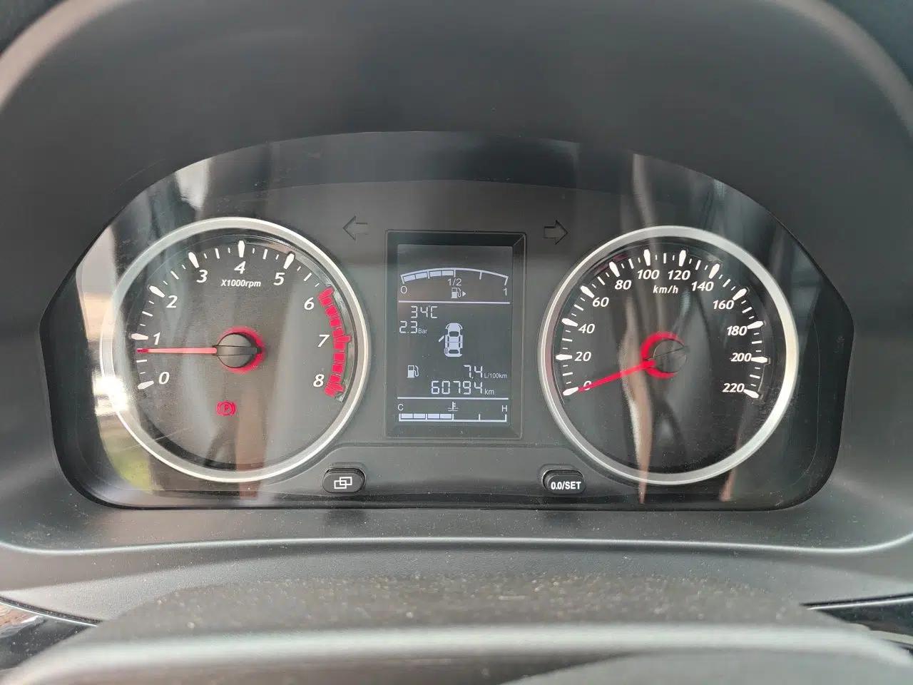 FORTHING SX6 2020 1.6L Manual Luxury Model China VI Standard — миниатюра 11