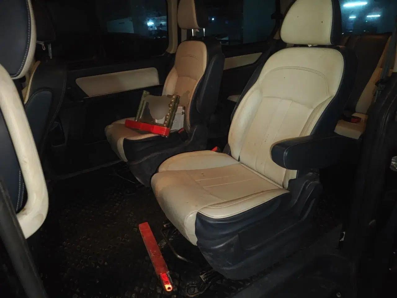 FORTHING Lingzhi PLUS 2024 1.5T Manual Luxury 7-Seater — миниатюра 17