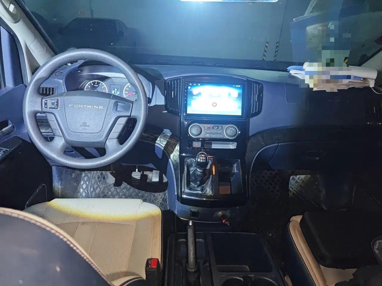 FORTHING Lingzhi PLUS 2024 1.5T Manual Luxury 7-Seater — миниатюра 9