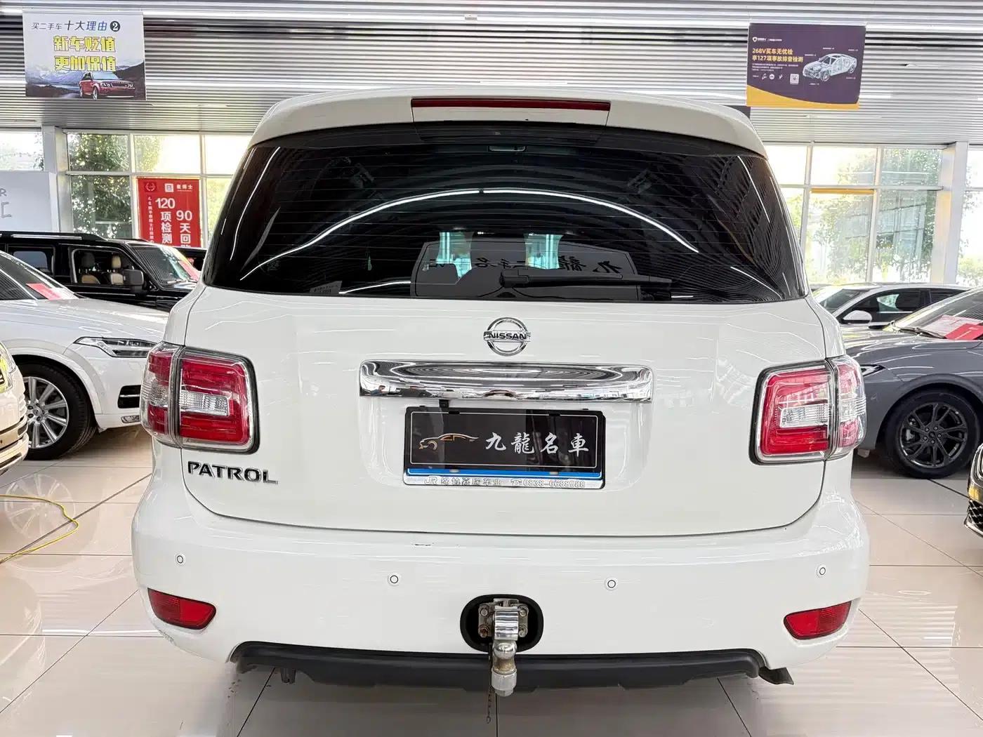 Nissan Patrol 2018 4.0L Leader Edition — миниатюра 4