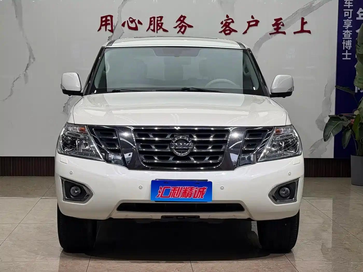 2017 Nissan Patrol 4.0L SE Middle East Edition — миниатюра 2