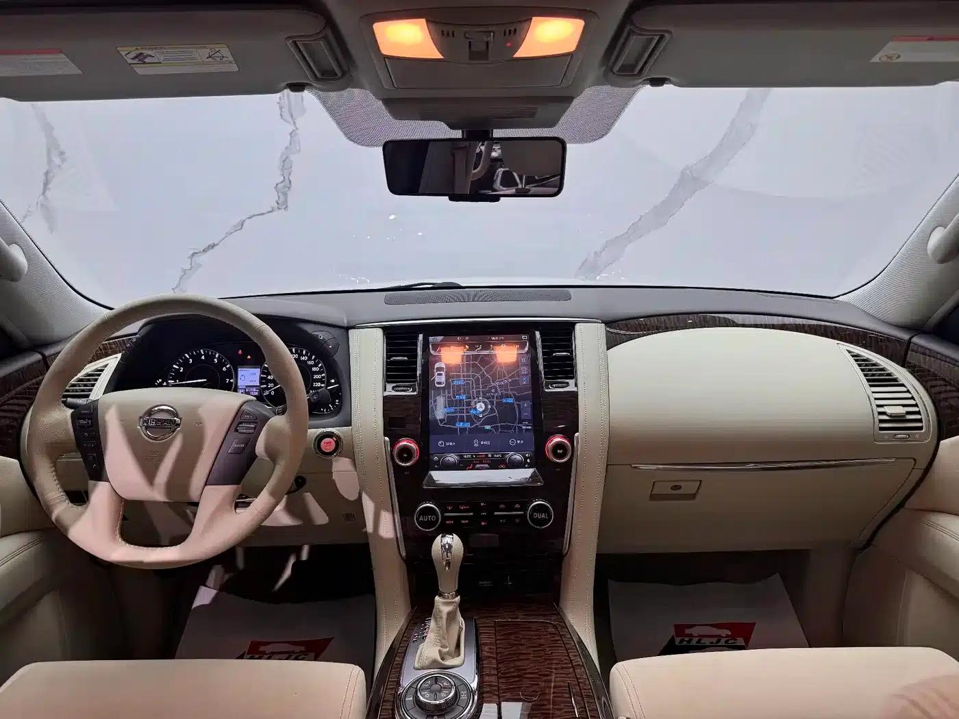 2017 Nissan Patrol 4.0L SE Middle East Edition — миниатюра 11