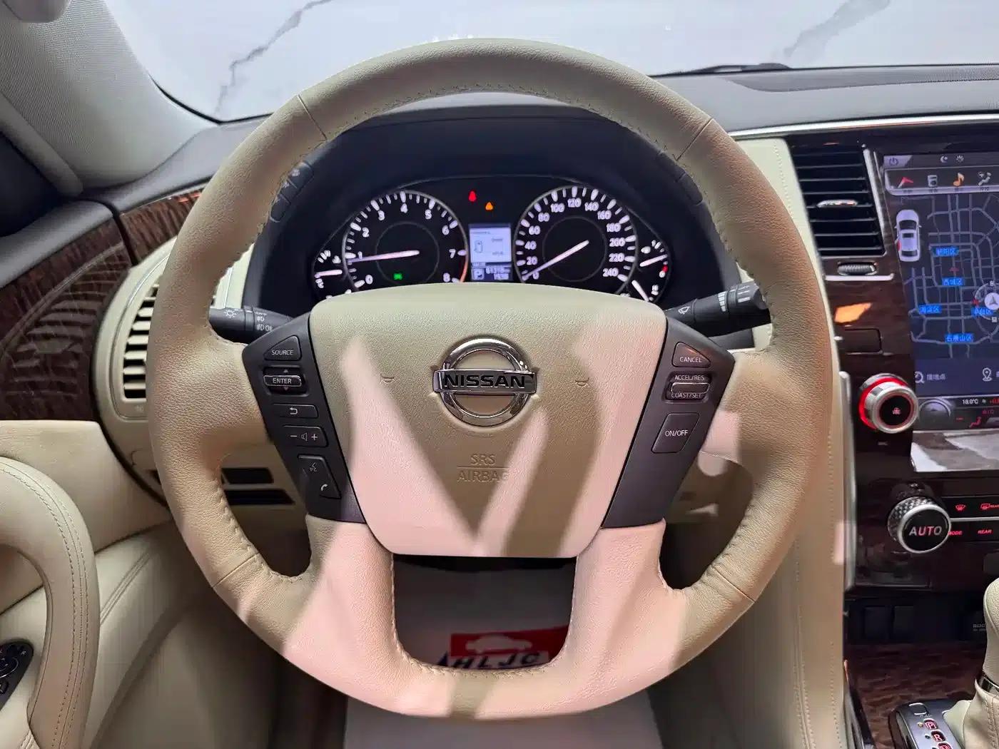 2017 Nissan Patrol 4.0L SE Middle East Edition — миниатюра 12