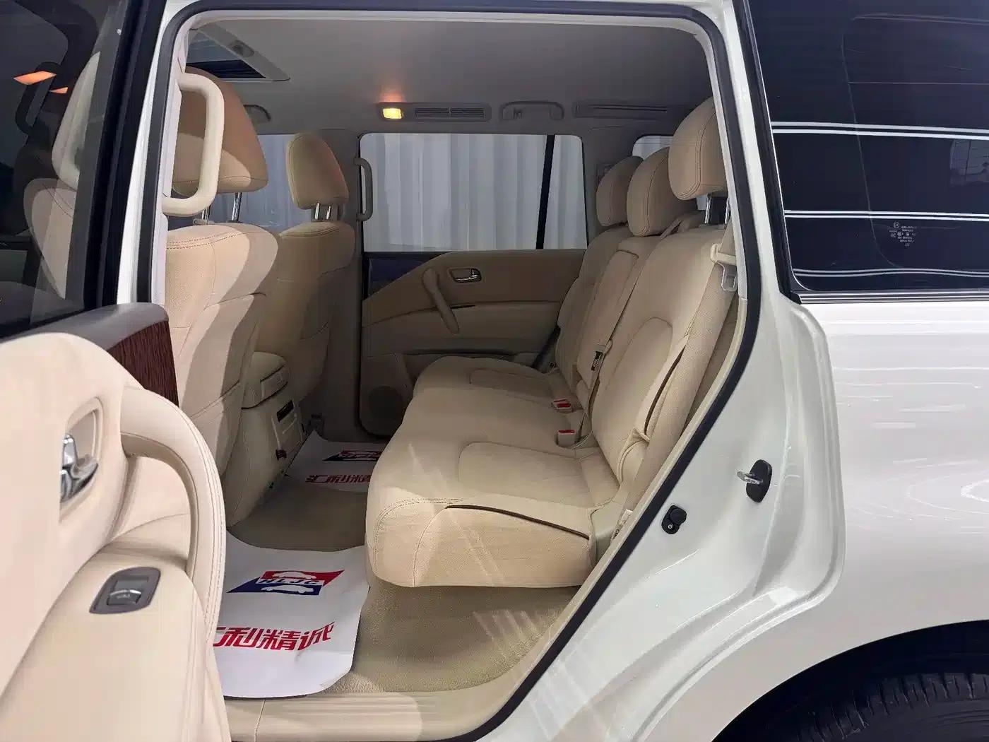 2017 Nissan Patrol 4.0L SE Middle East Edition — миниатюра 8