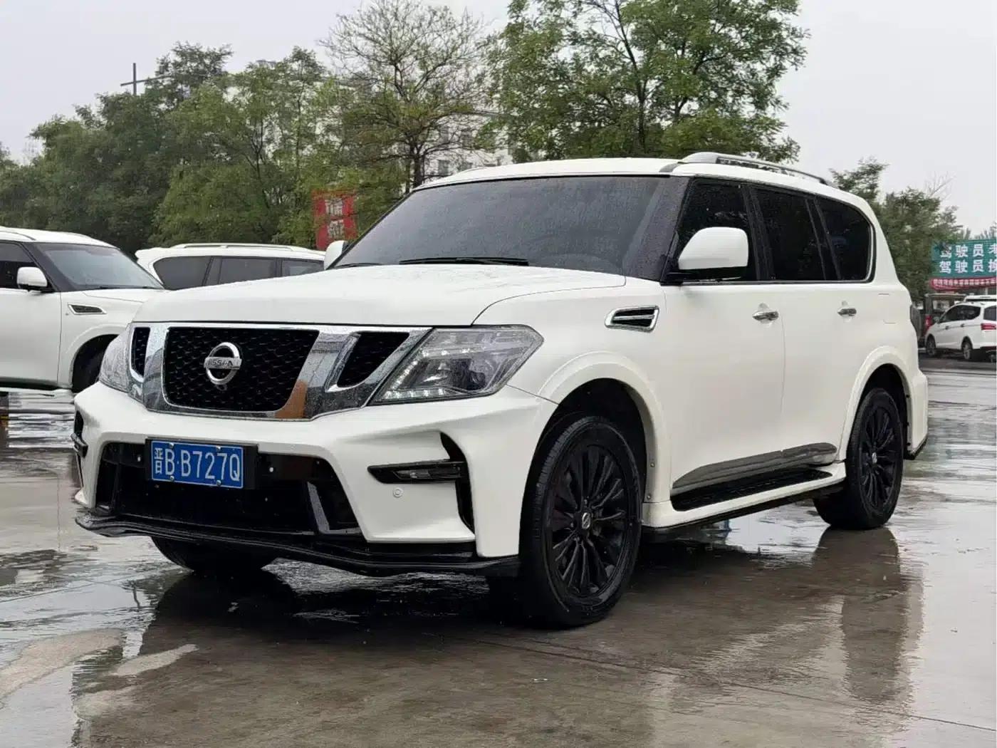 Nissan Patrol 2018 4.0L Leader Edition — миниатюра 1