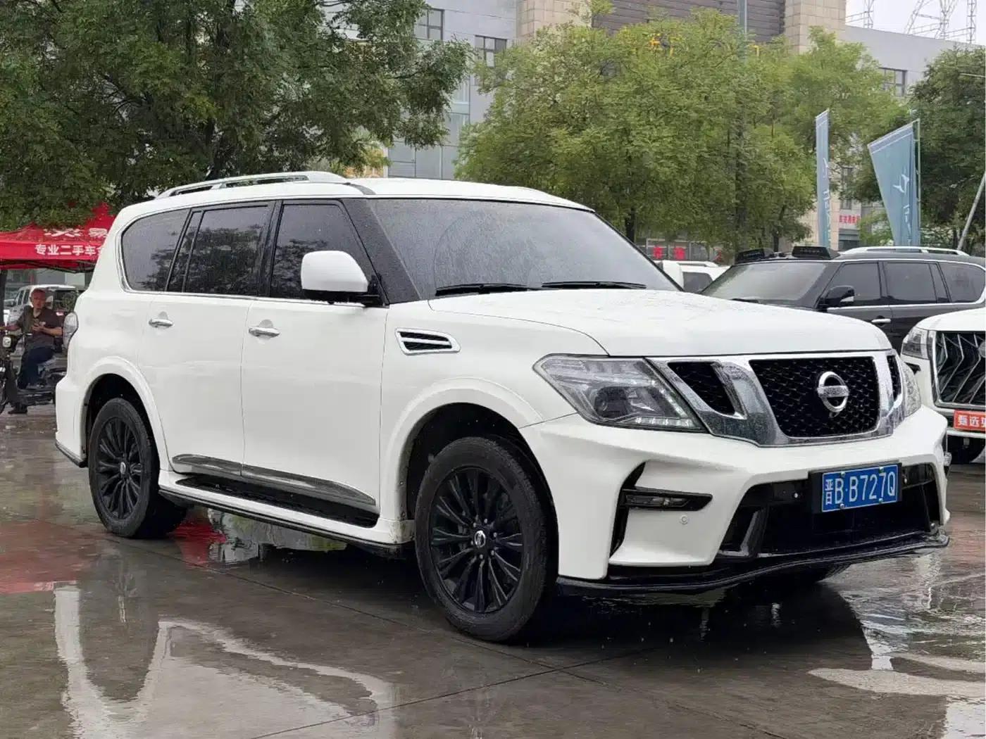 Nissan Patrol 2018 4.0L Leader Edition — миниатюра 3
