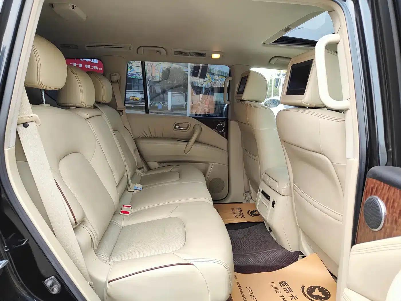 Nissan Patrol 2012 5.6L V8 Flagship Edition — миниатюра 11