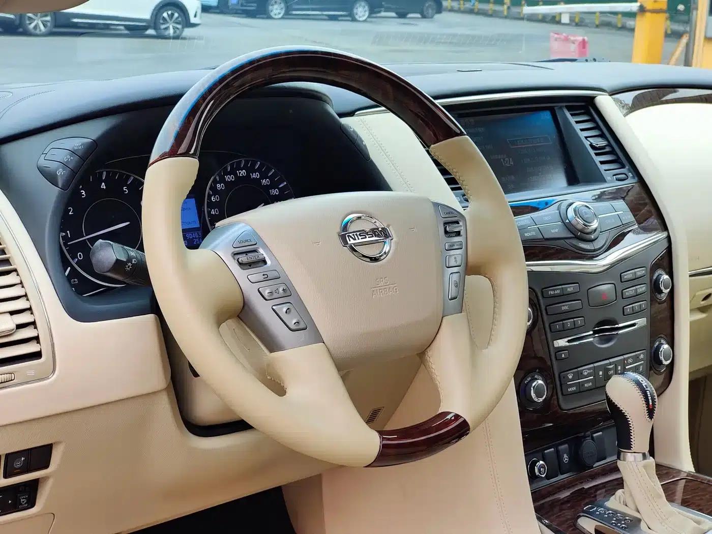 Nissan Patrol 2012 5.6L V8 Flagship Edition — миниатюра 13