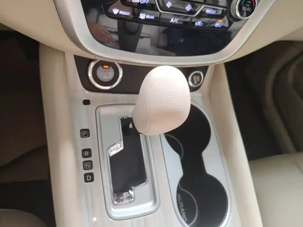 Nissan Murano 2015 2.5L XE 2WD Elite Edition — миниатюра 6