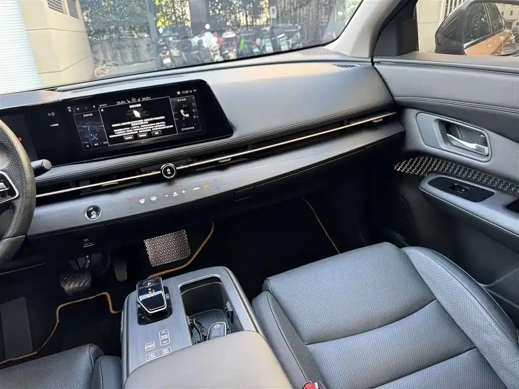 ARIYA 2022 Two-Wheel Drive Long Range Top-of-the-Line Edition — миниатюра 15