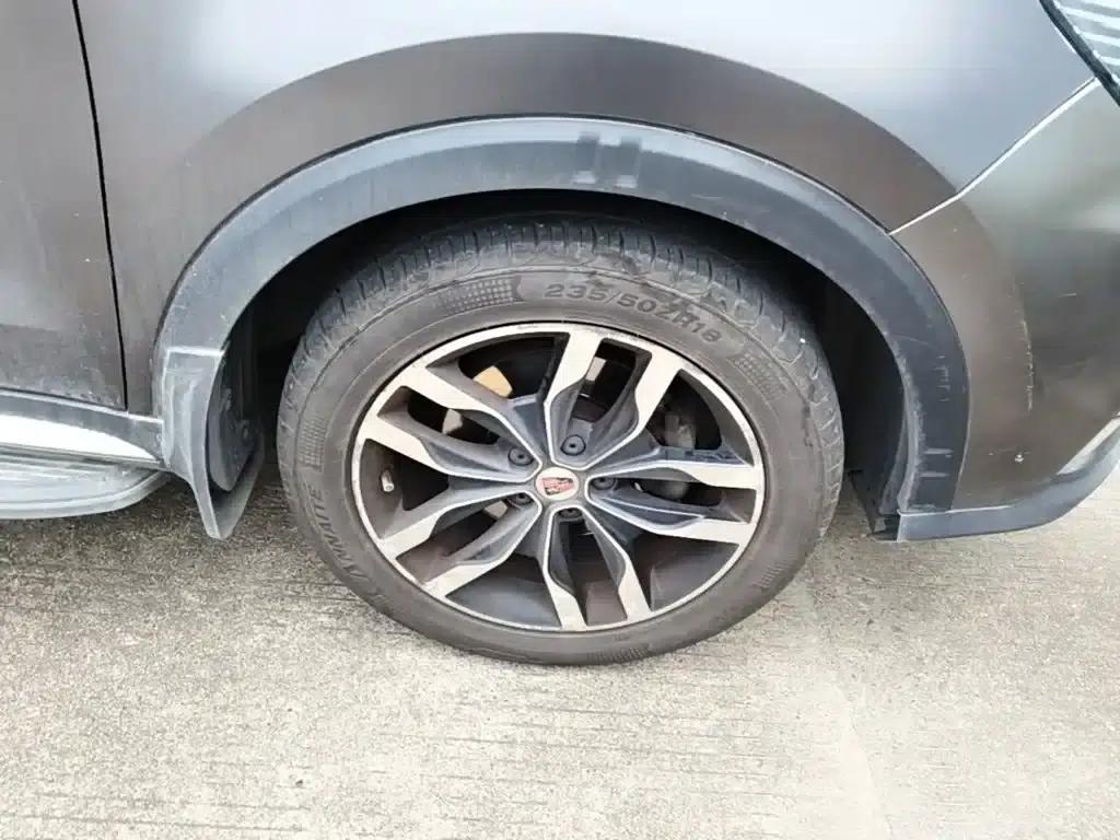Roewe RX5 2016 20T Two-Wheel Drive Automatic Internet Smart Edition — миниатюра 14
