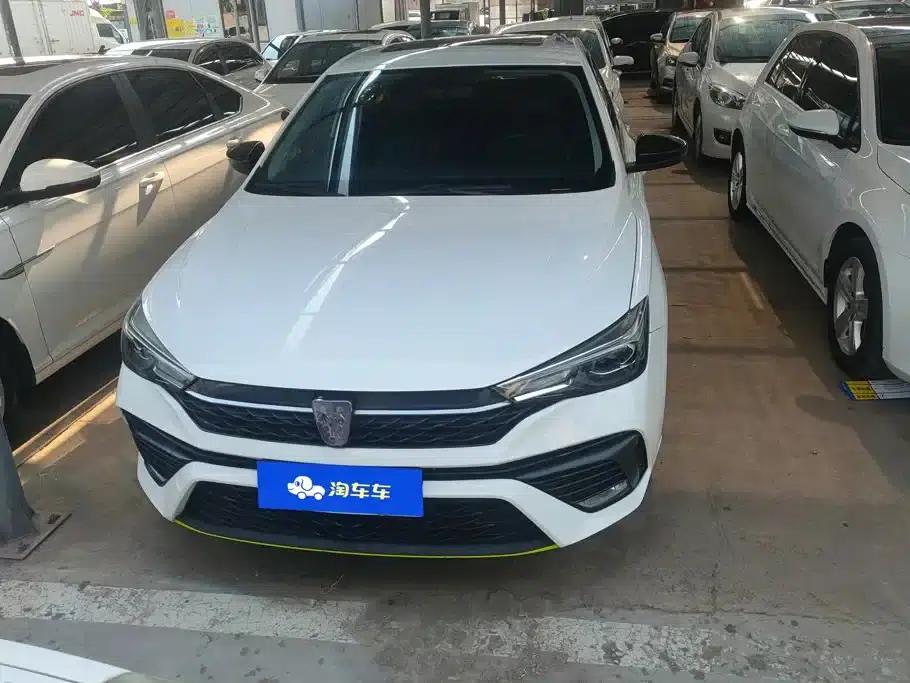 Roewe i5 2021 1.5L CVT Black Gold Edition — миниатюра 2