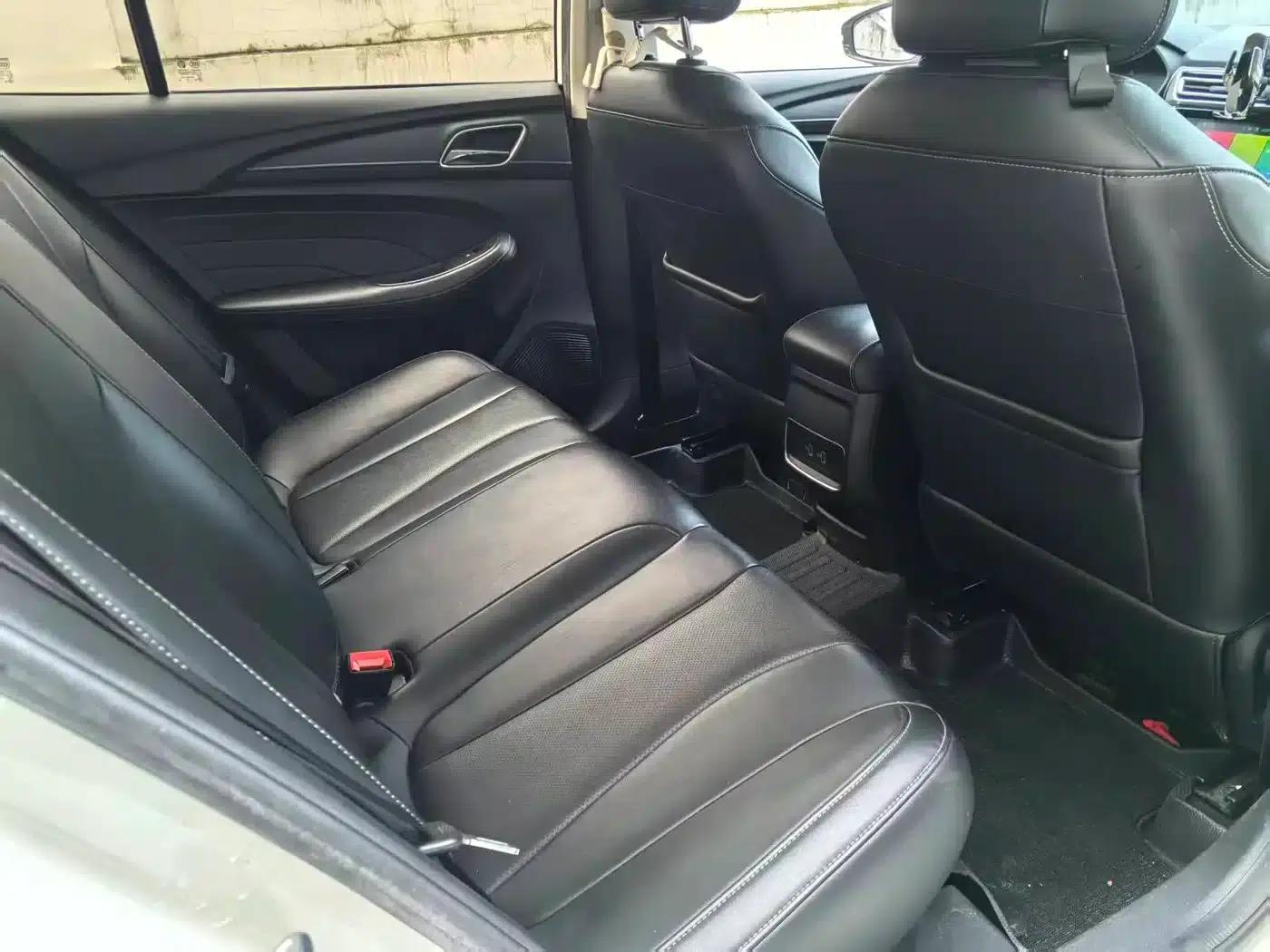 Roewe i5 2020 1.5L Automatic 4G Connected Leading Flagship Edition — миниатюра 14