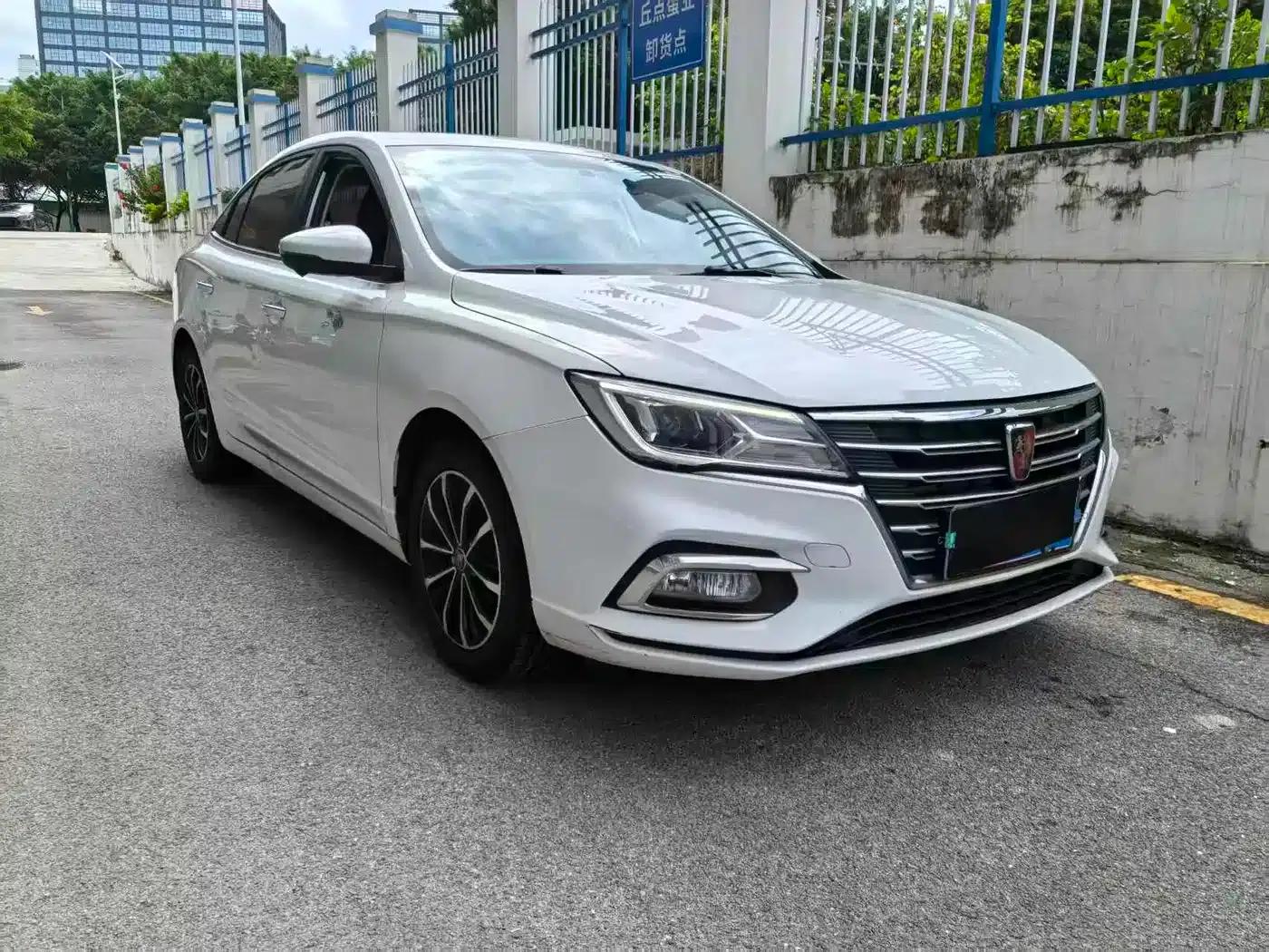 Roewe i5 2020 1.5L Automatic 4G Connected Leading Flagship Edition — миниатюра 3