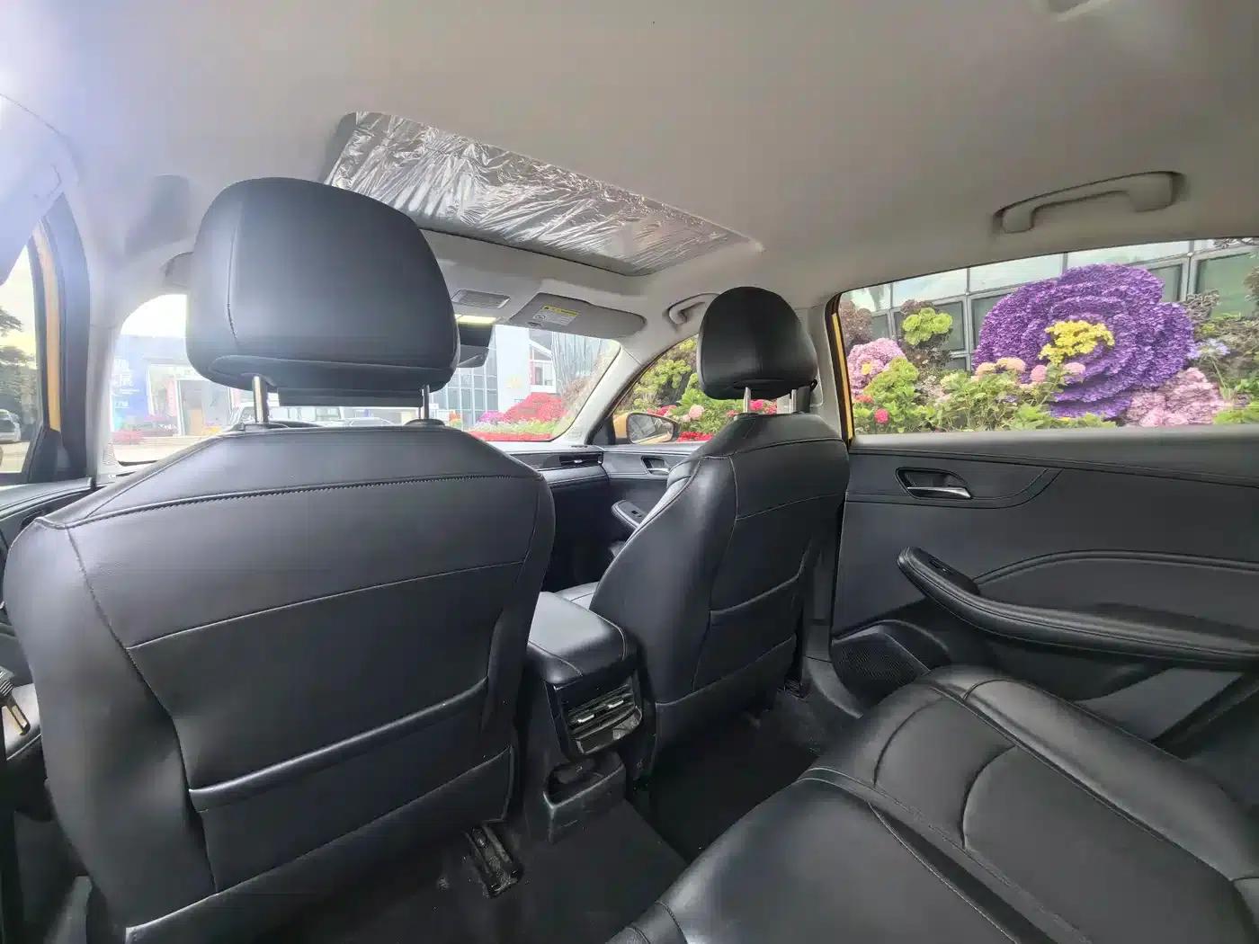 Roewe i5 2023 1.5L CVT Flagship Edition — миниатюра 16