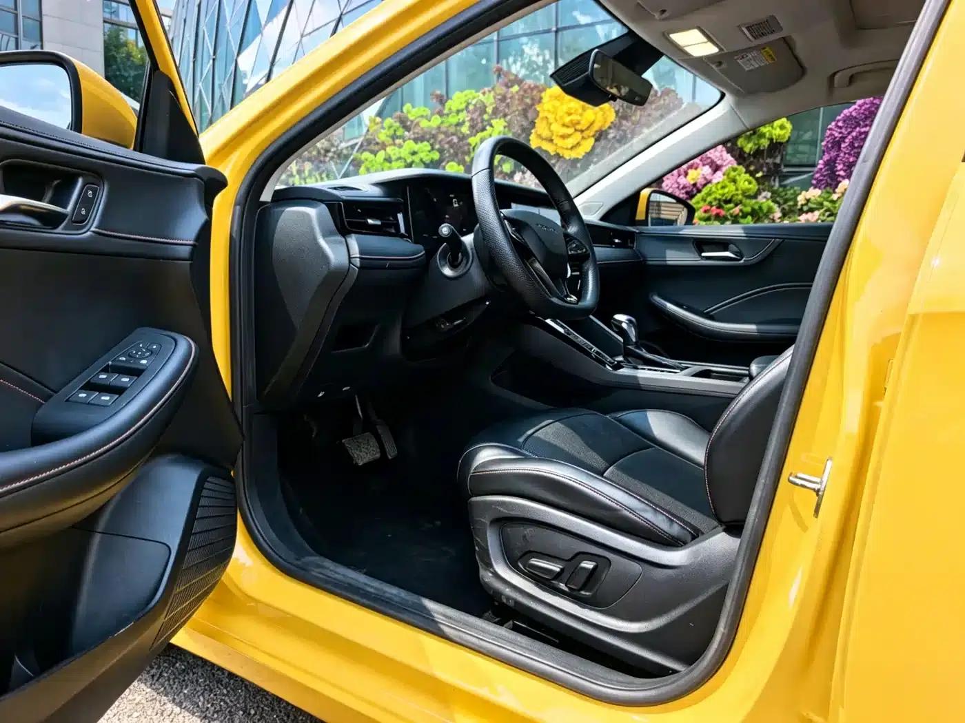 Roewe i5 2023 1.5L CVT Flagship Edition — миниатюра 10