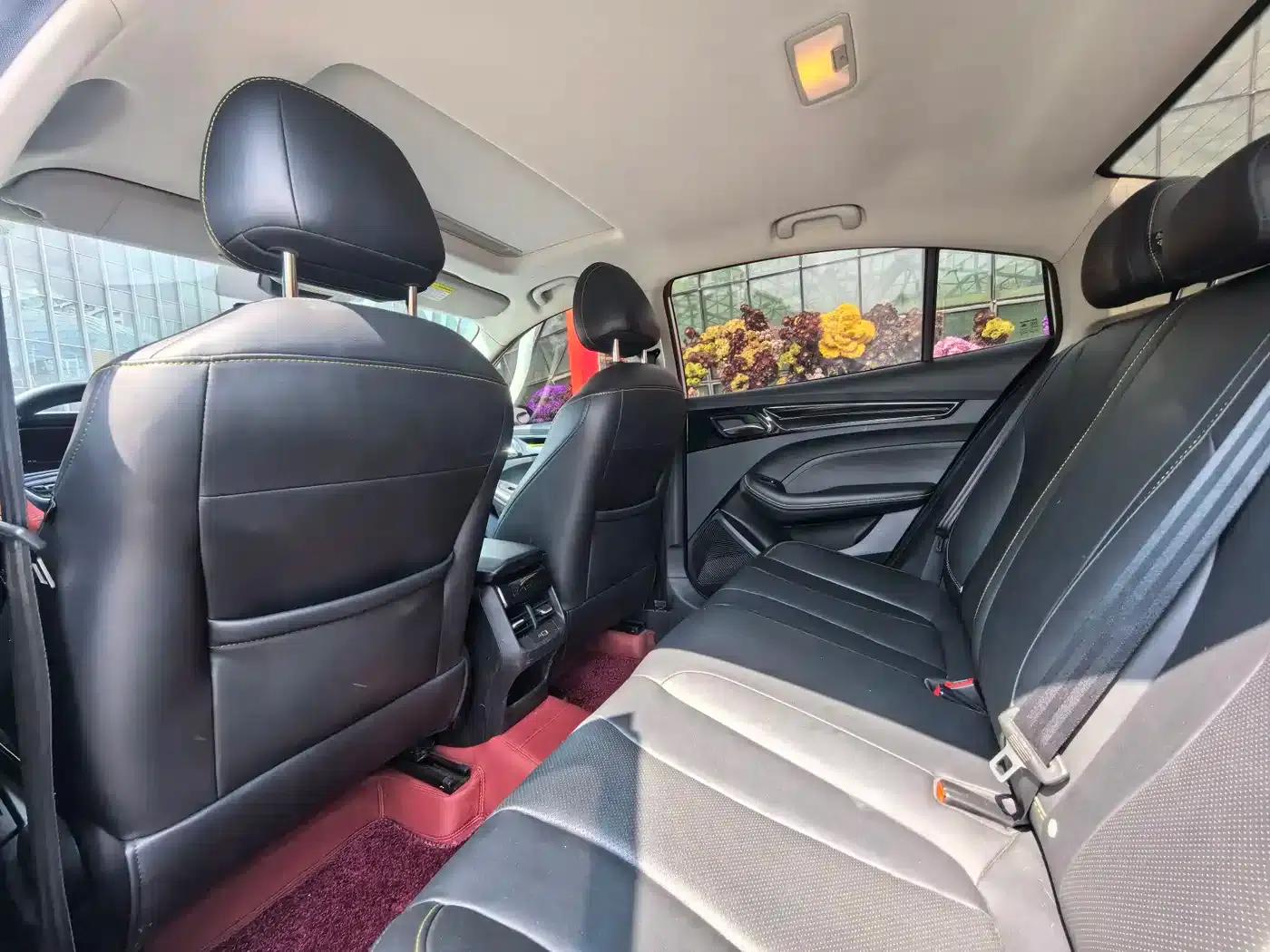 Roewe i5 2021 1.5L CVT Diamond Edition — миниатюра 11