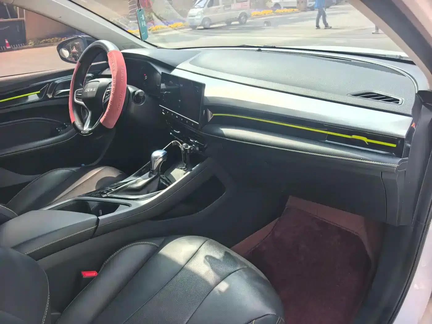 Roewe i5 2021 1.5L CVT Diamond Edition — миниатюра 14
