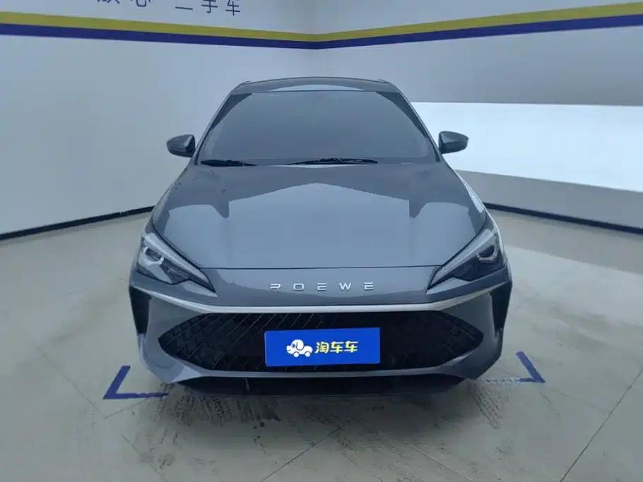 Roewe i5 2026 1.5L Manual Comfort Edition — миниатюра 2