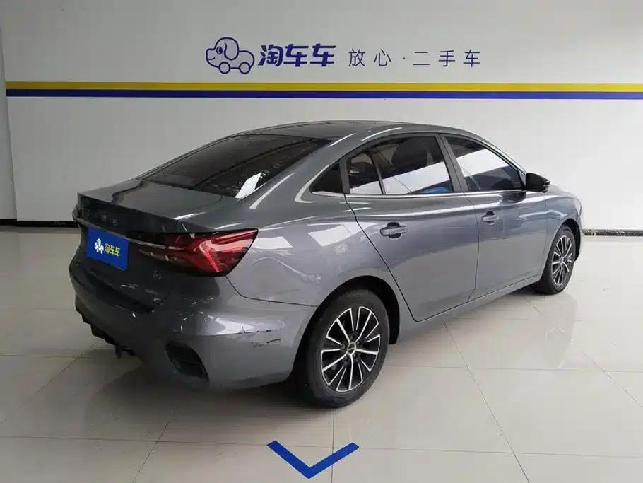 Roewe i5 2021 1.5L CVT Diamond Edition — миниатюра 3