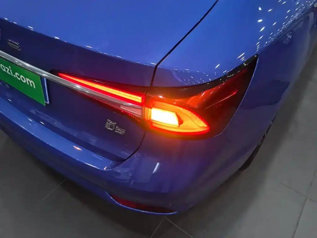 Roewe i5 2020 1.5L Automatic 4G Connected Leading Flagship Edition — миниатюра 8