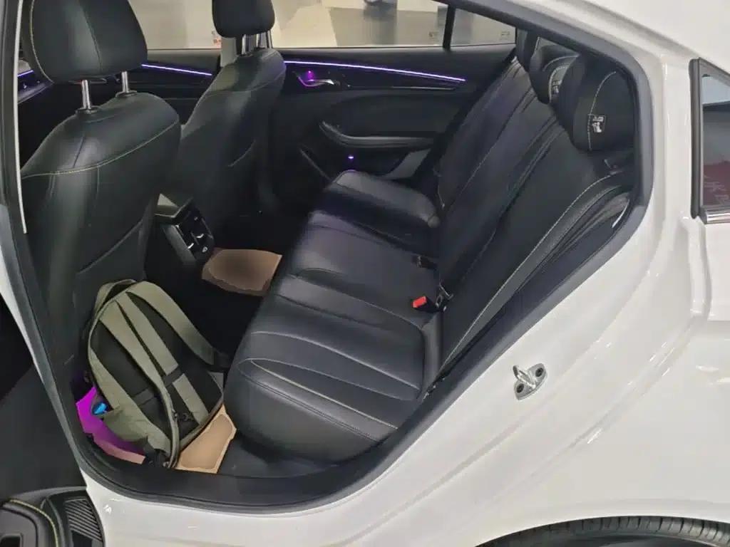 Roewe i5 2021 Facelift 1.5L CVT Diamond Edition — миниатюра 17