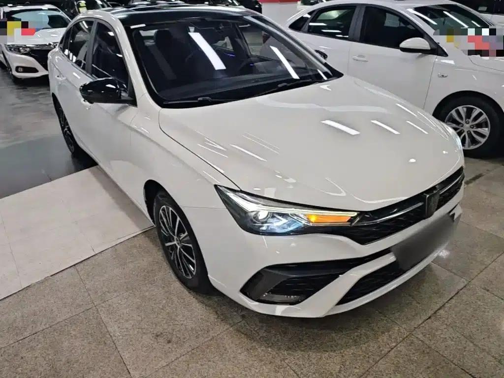 Roewe i5 2021 Facelift 1.5L CVT Diamond Edition — миниатюра 4