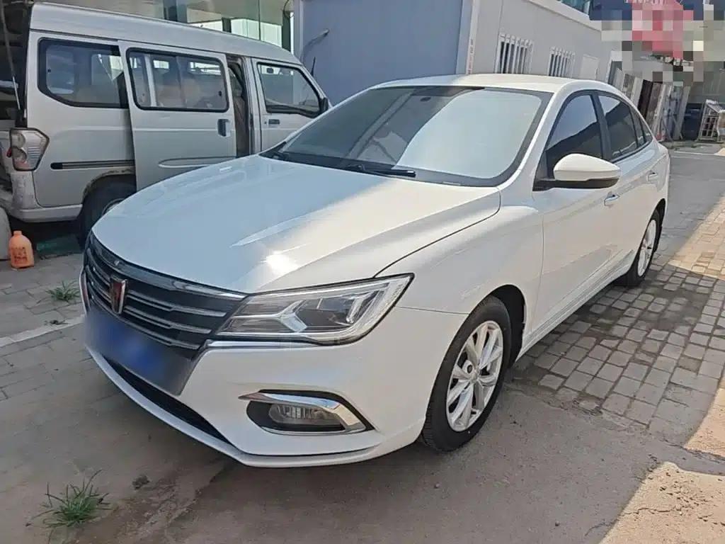 Roewe i5 2020 1.5L Manual 4G Connected Leading Edition — миниатюра 1