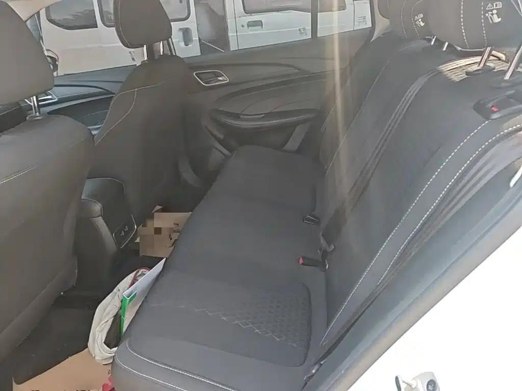 Roewe i5 2020 1.5L Manual 4G Connected Leading Edition — миниатюра 17