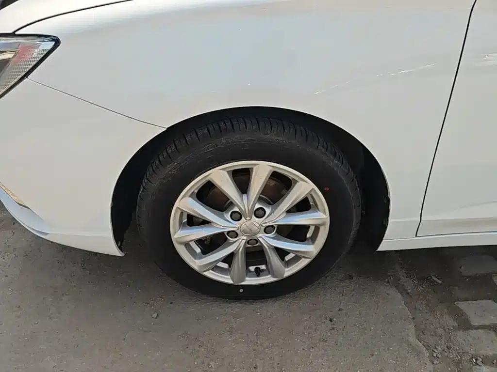 Roewe i5 2020 1.5L Manual 4G Connected Leading Edition — миниатюра 23