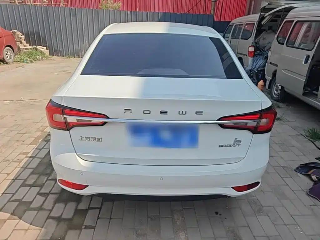 Roewe i5 2020 1.5L Manual 4G Connected Leading Edition — миниатюра 6