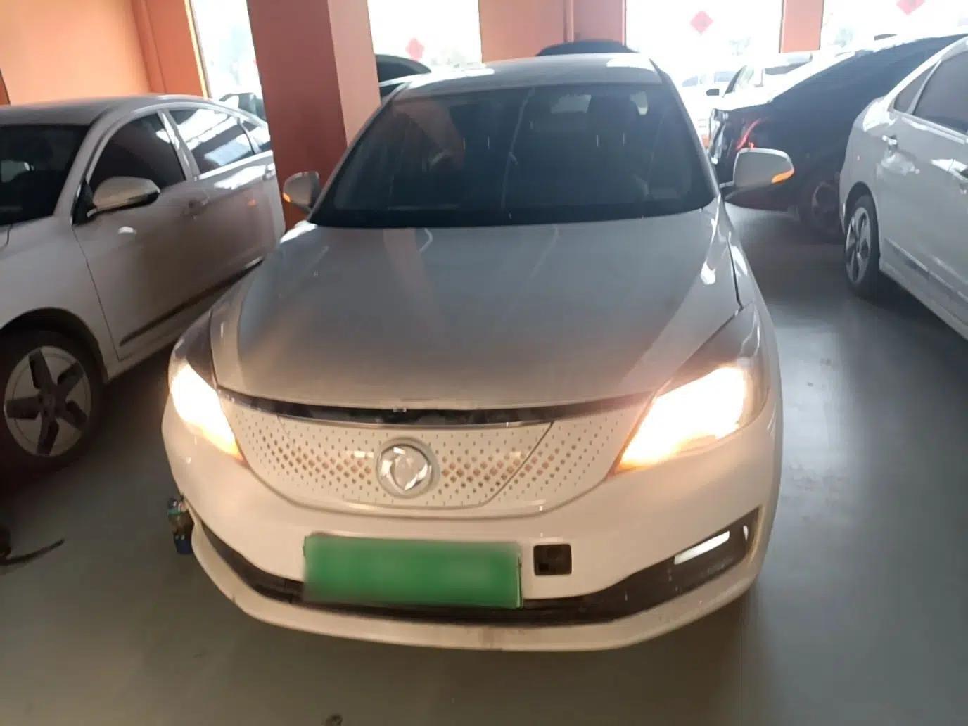 Dongfeng Aeolus E70 2023 360H Battery-Swap Version — миниатюра 2