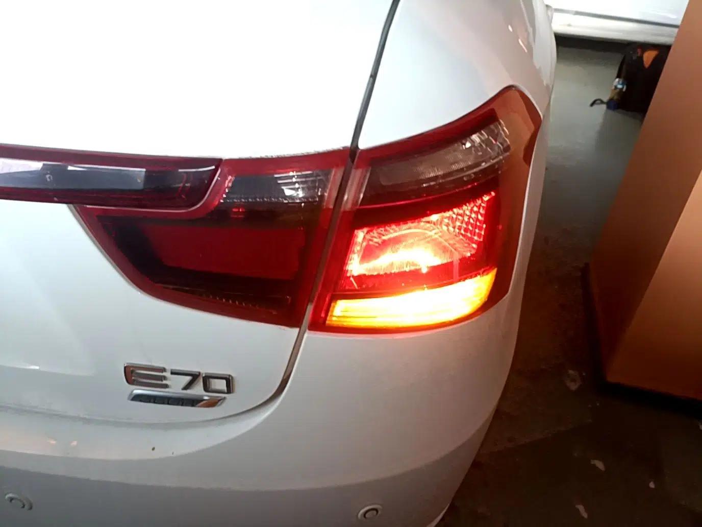 Dongfeng Aeolus E70 2023 360H Battery-Swap Version — миниатюра 9
