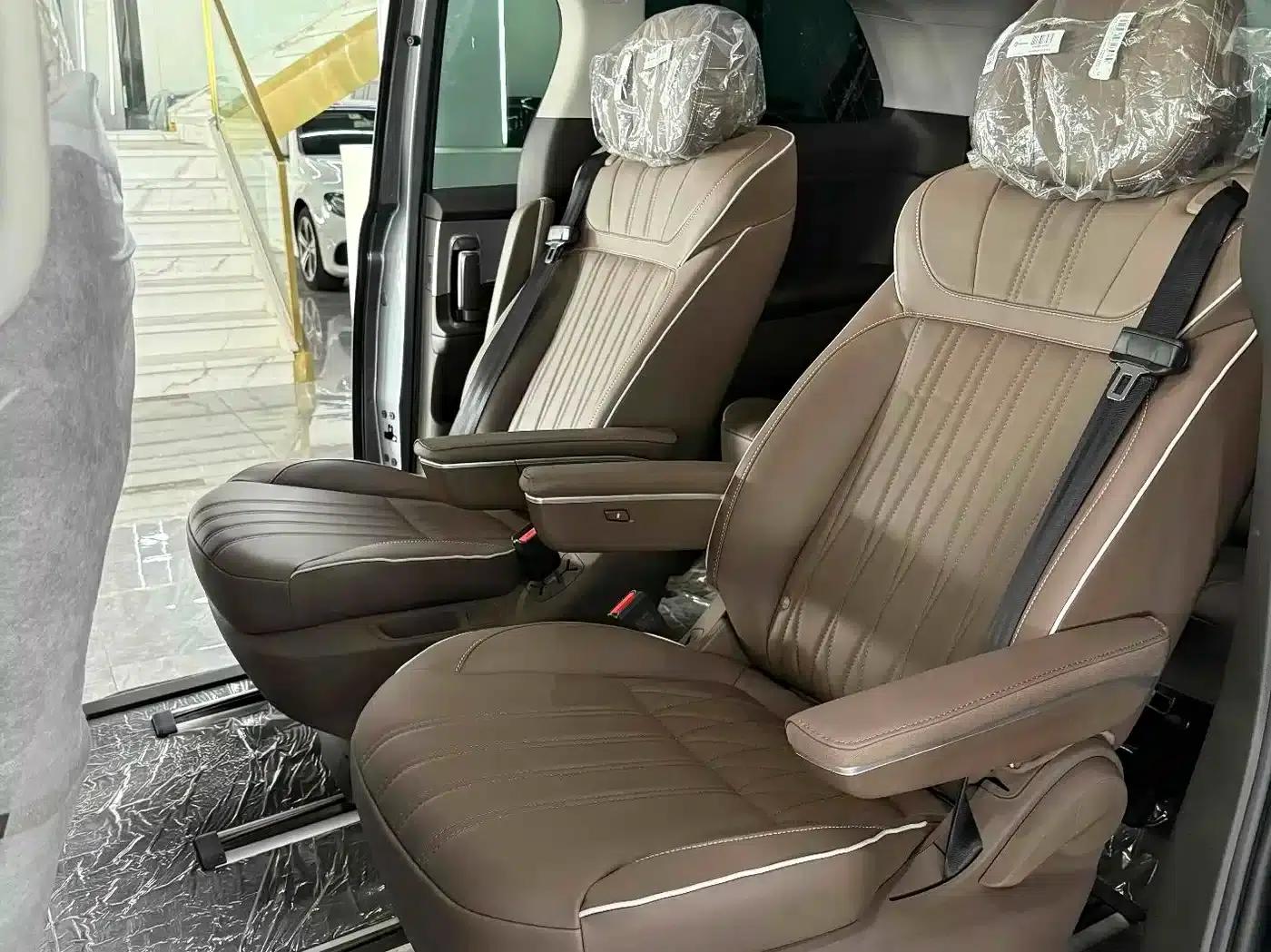 Roewe iMAX8 2023 400TGI Comfort Edition — миниатюра 6