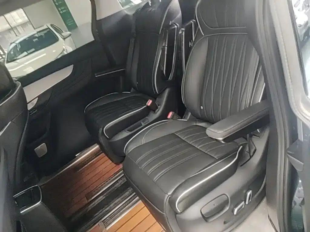 Roewe iMAX8 2021 400TGI Supreme Series Land Cruiser Edition — миниатюра 17