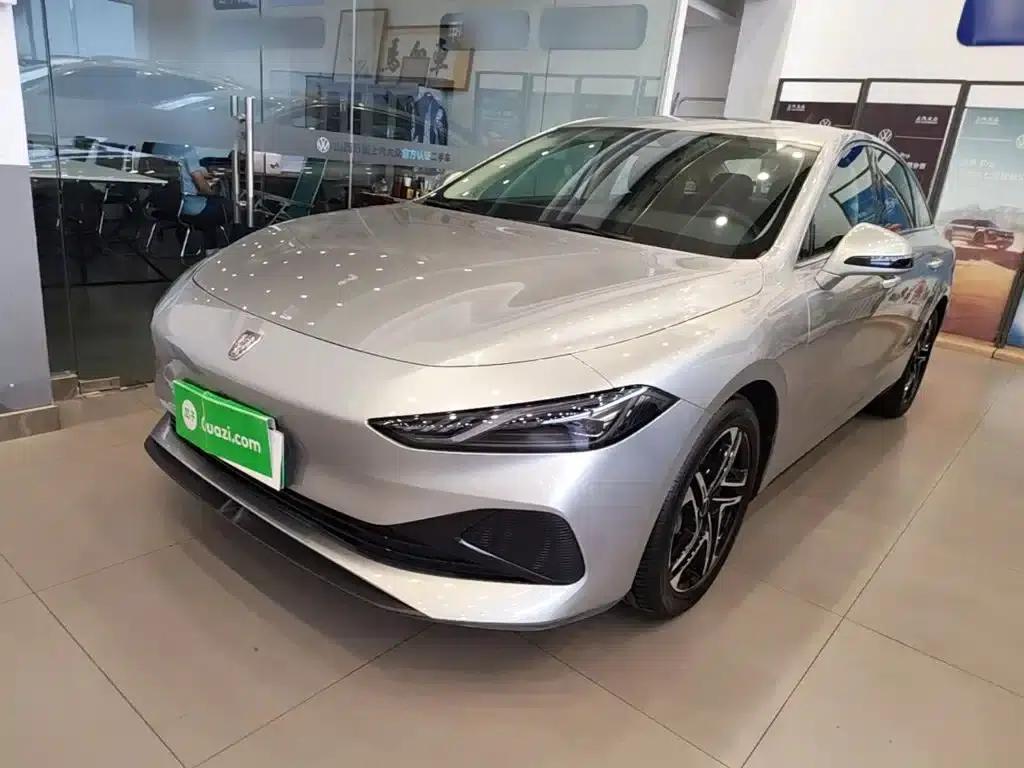 Roewe D7 2023 DMH 125km Flagship Edition — миниатюра 1