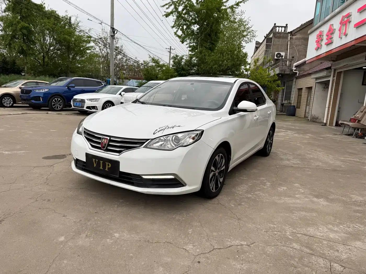 Roewe 360 2017 1.5L Automatic Deluxe Edition — миниатюра 1