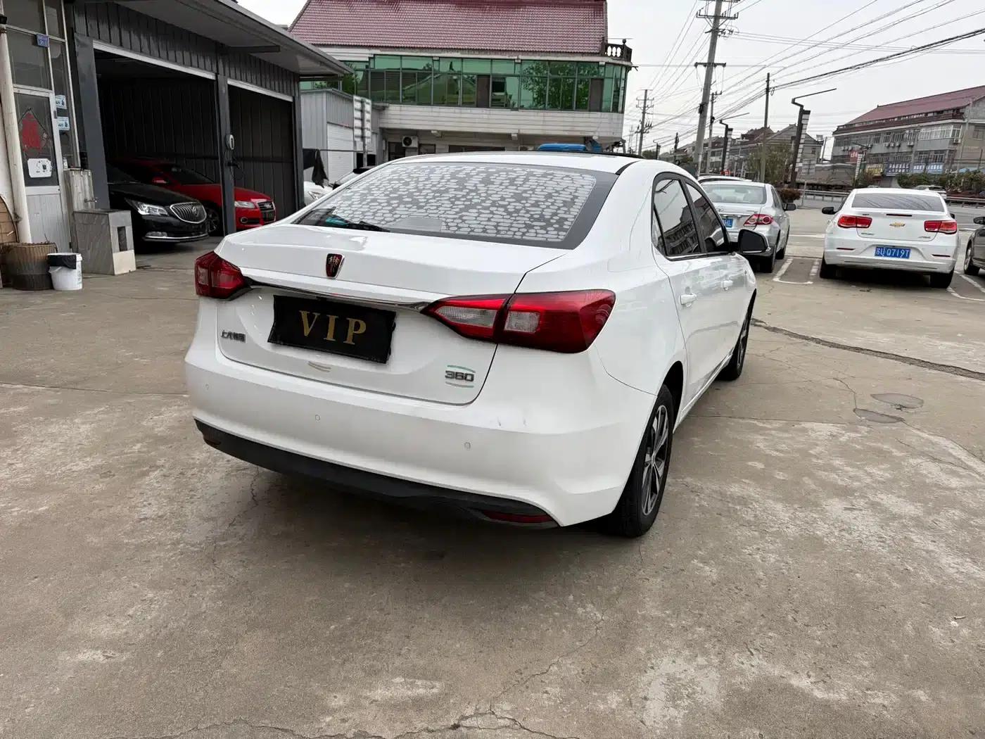 Roewe 360 2017 1.5L Automatic Deluxe Edition — миниатюра 8